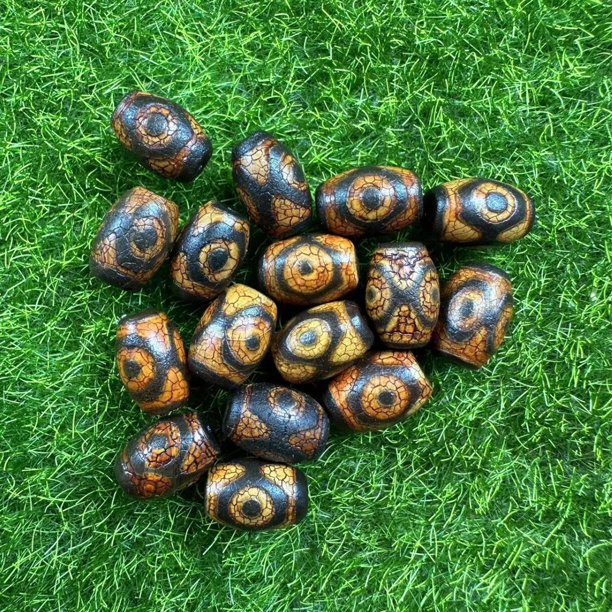 Tianzhu Wholesale Natural Agate Xizang Fire for Open Pieces Three Eyes Tianzhu Accessories Scattered Beads Buddha Beads Bodhi Semi-finished Products