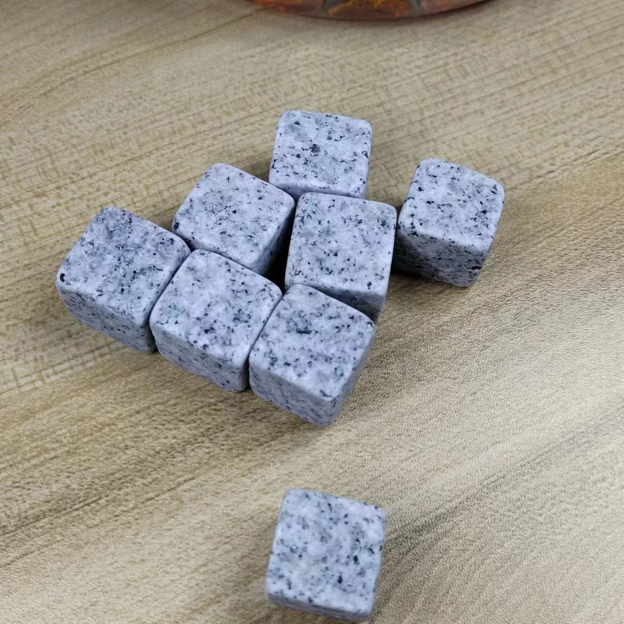 Whiskey Icewinker Stone Granite Ice Grain Natural Ice Cube Sub Red Wine Decanting Stone Marble Icewinker