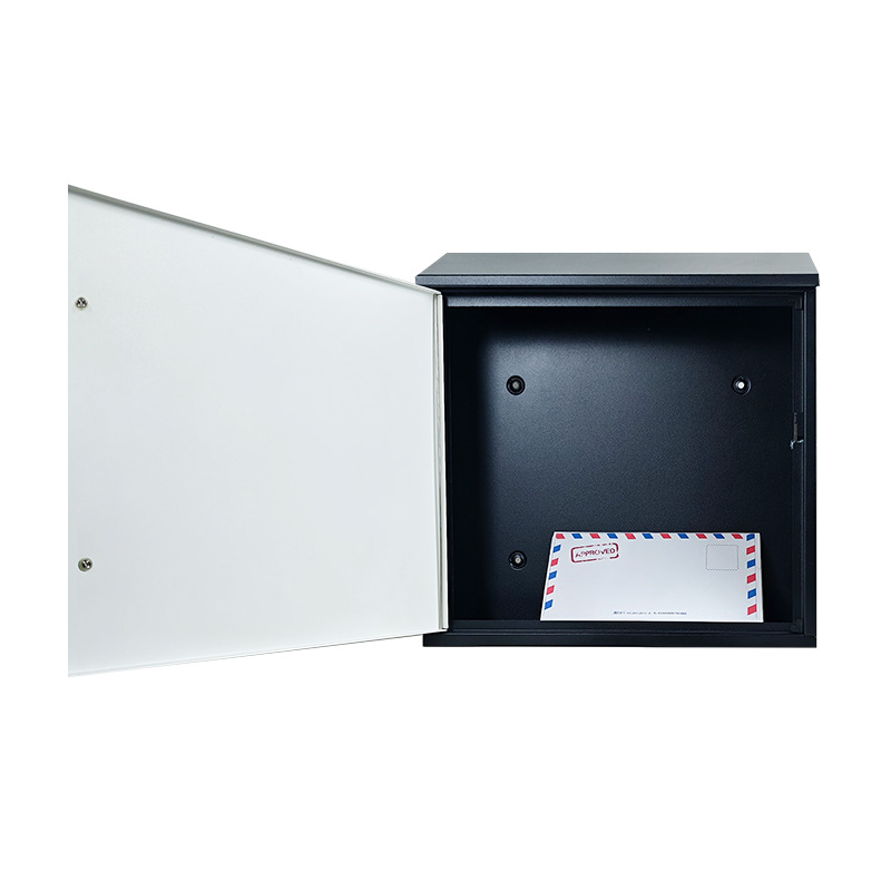 Retro Iron Mailbox with Lock, Outdoor Wall-Mounted Mailbox, Creative Opinion Box, European-Style House Mailbox