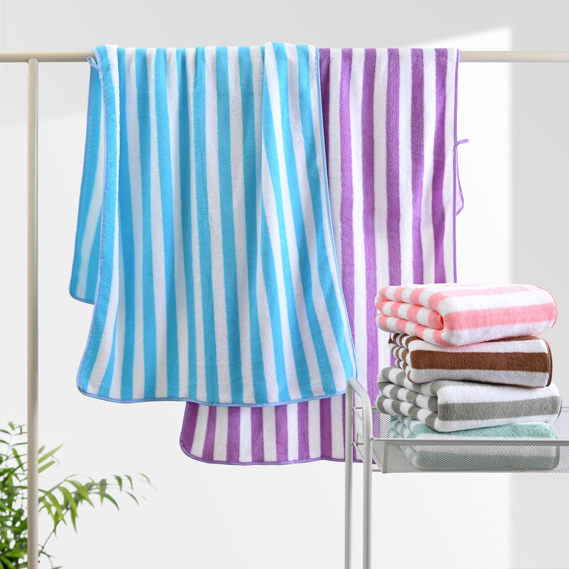 Полотенце из кораллового флиса с широкими полосками оптом обрамляющее полотенце для купания комплект детское взрослое толстое полосатое пляжное полотенце