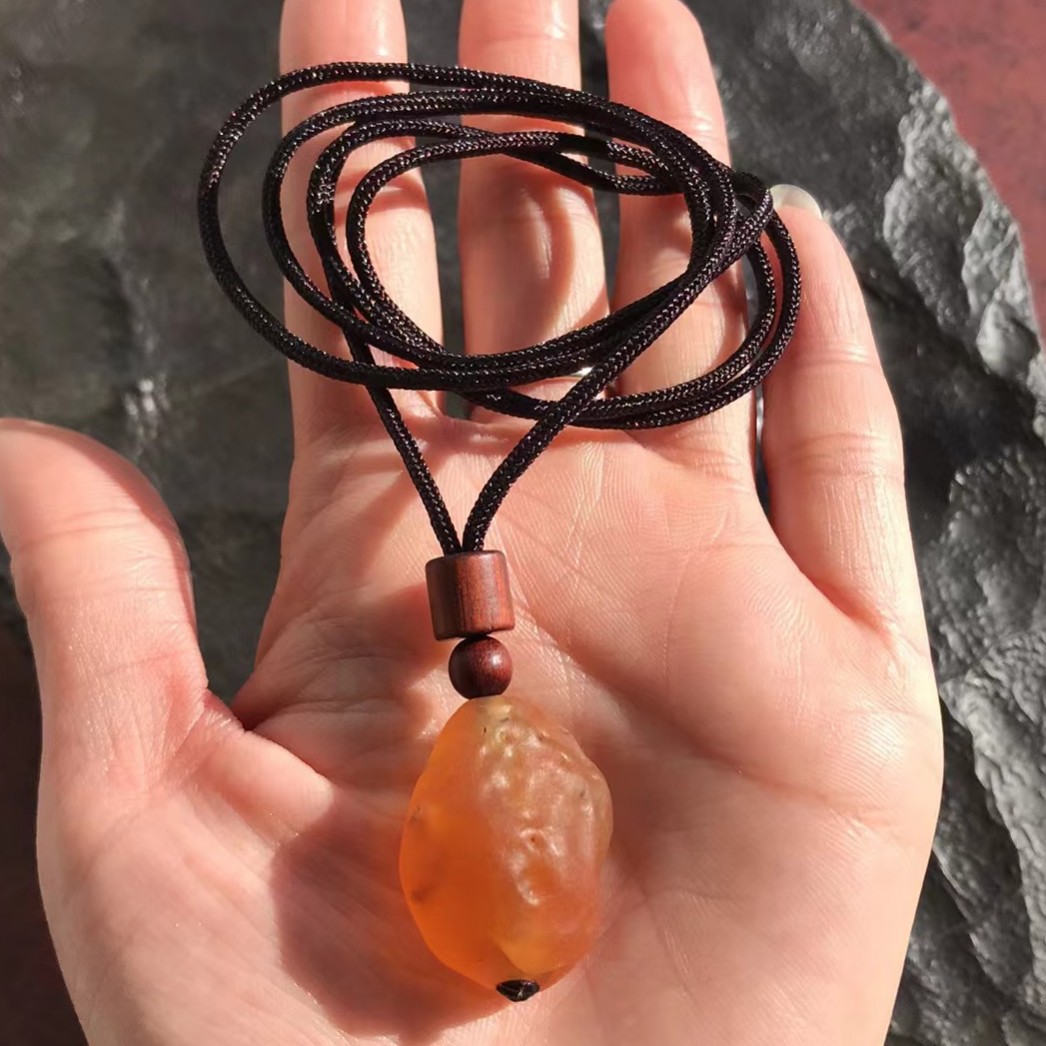 Прямые поставки от производителей оптовая продажа натурального Алша Гоби необработанного камня веревочное ожерелье агата