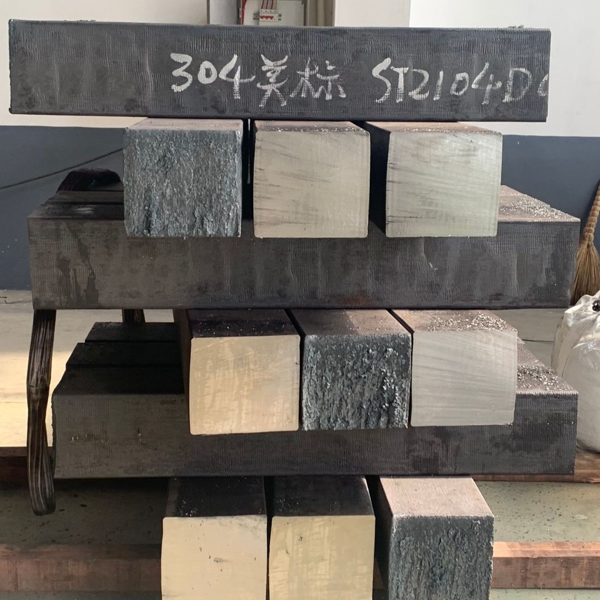 Поставки слитков из нержавеющей стали 304 различные модели оптовая прямая поставка 316L