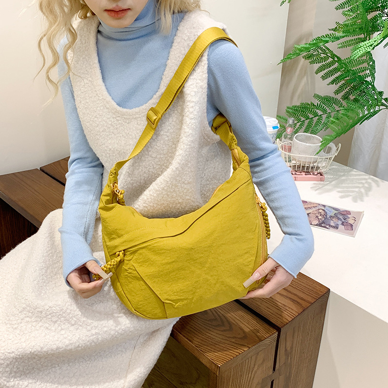 Wholesale French Solid Color Shoulder Bag Fashion Versatile High-End Student Female Dumpling Bag Large Capacity Crossbody Bag