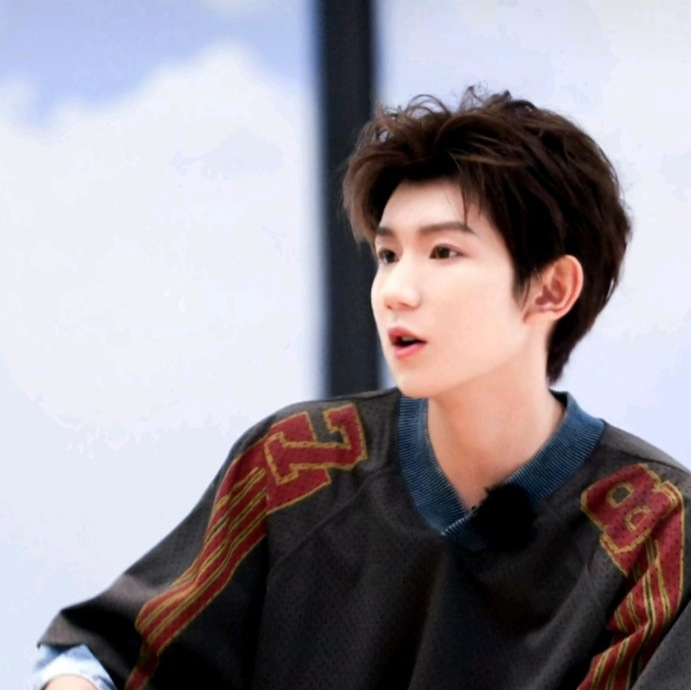 Star Wig Men's Korean Handsome Overhead Reissue Sheet Covering White Hair Invisible Traceless Extender Volume Real Hair Men's Hair