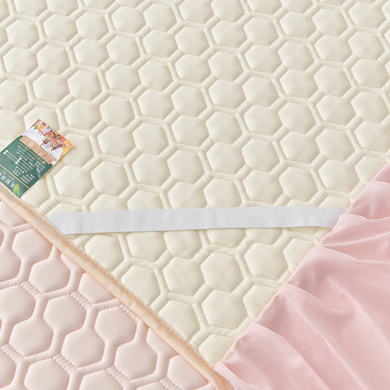 New summer ice silk mat four-piece set cool silk summer quilting latex mat summer quilting three-piece set wholesale hair generation