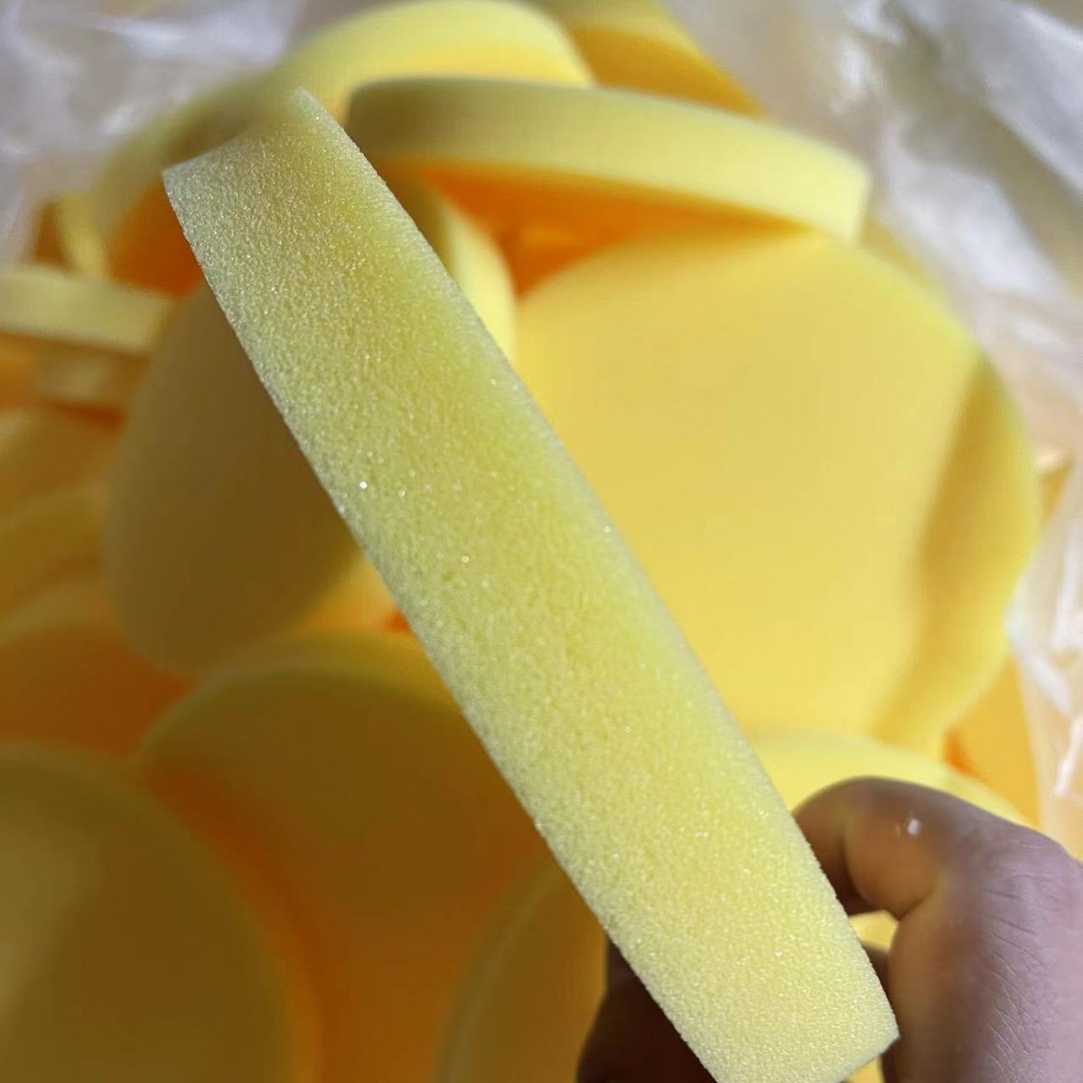 Manufacturer Shipped, Strong and Durable, High-Density Yellow Round Sponge, Car Wash and Waxing Sponge