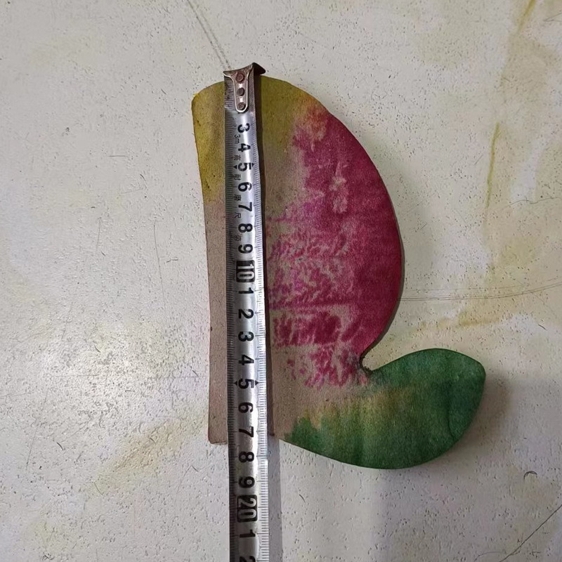 Xinpeng funeral supplies processing and production of paper, apple, peach, pomegranate and other supplies low batch