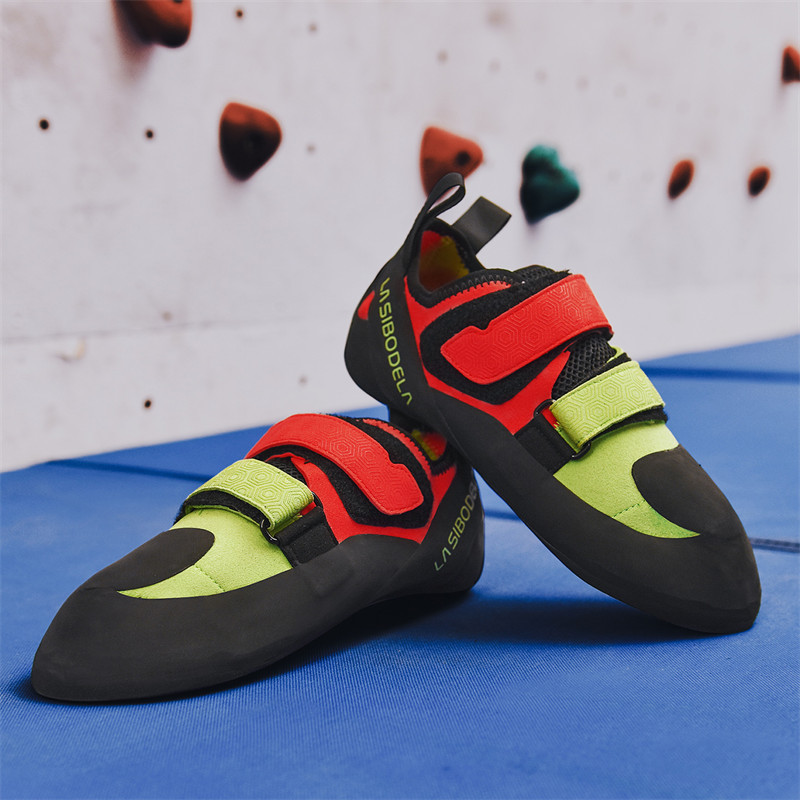 Outdoor climbing shoes for boys and children beginner entry outdoor rock-hugging professional indoor sports boys and girls non-slip wear-resistant