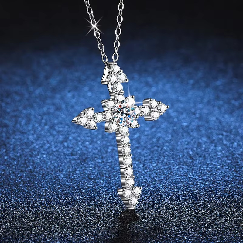 0.43-0.45 Carat Cross D Color Vs Clarity Cultured Diamond Necklace French Retro 925 Silver Clavicle Chain
