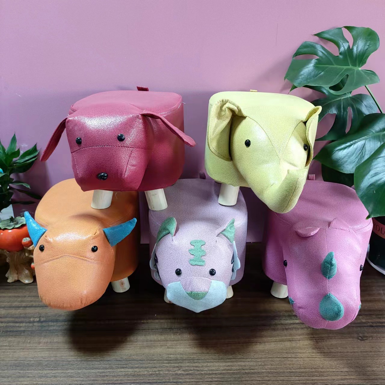 Оптовая продажа мультяшных стульев, для подарков, с возможностью печати логотипа