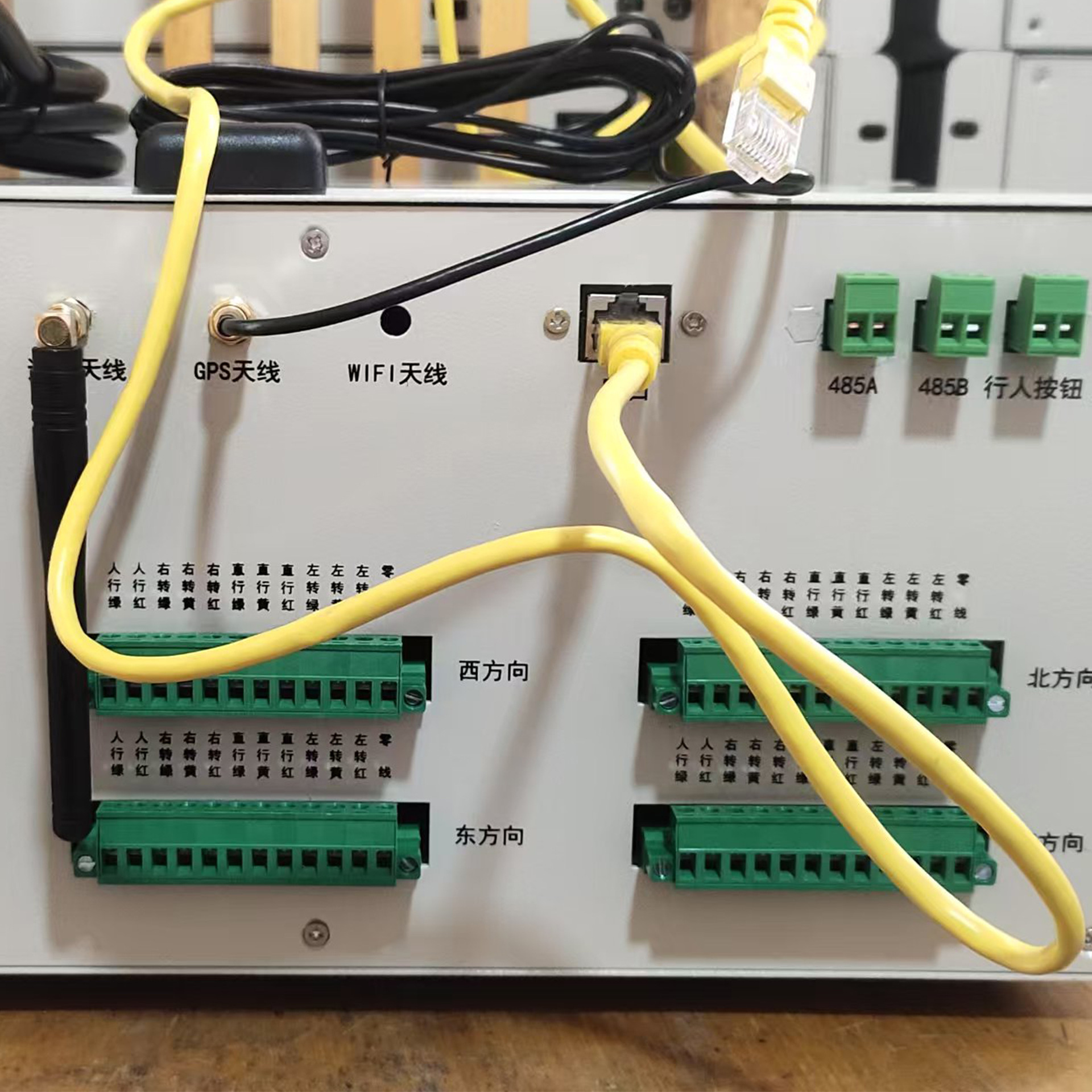 Intelligent Networked Signal Machine Multi-Phase Traffic Signal Control Machine Remote Control Scientific Control Has Wide Application