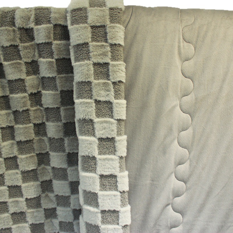 Manufacturer Customized Plain Imitation Rabbit Fur Teddy Velvet Plus Cotton Quilt Flannel Imitation Rabbit Fur Quilt