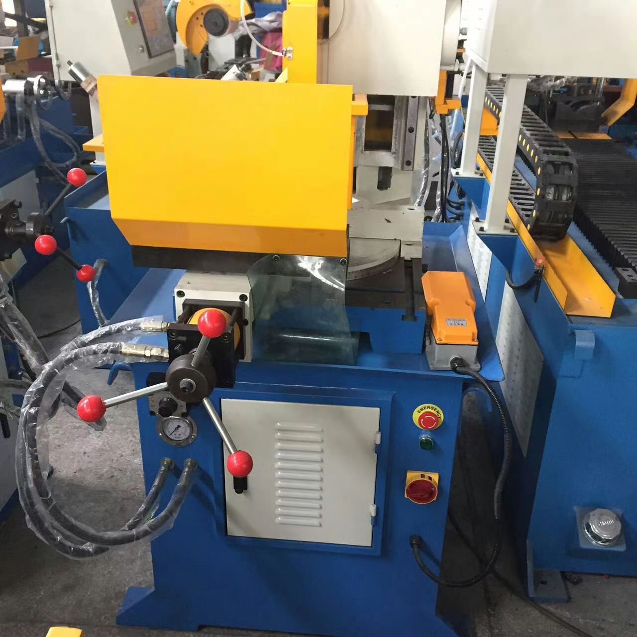 Desktop hydraulic metal automatic circular saw machine stainless steel pipe cutting and cutting machine 2.2kw metal profile bevel cutting machine