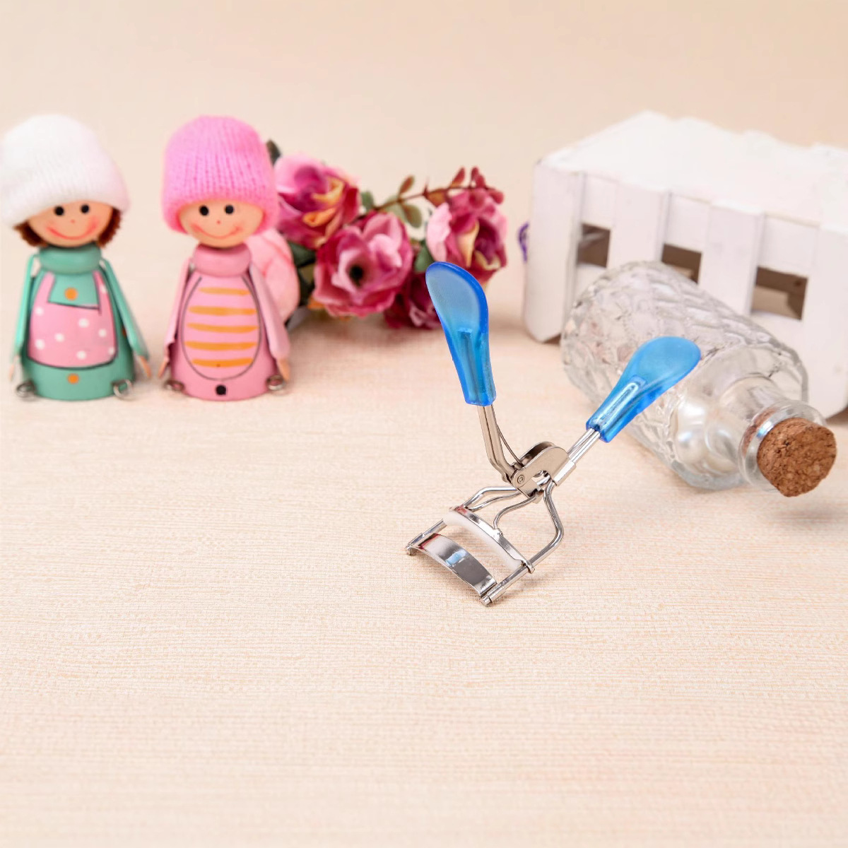 Plastic Flat Handle Eyelash Curler Eyelash Auxiliary Tool Makeup Tools Eyelash Device Manufacturer