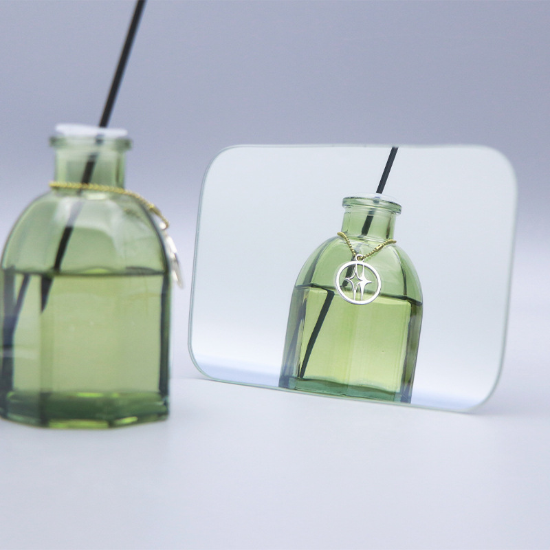 Rounded Edge Cosmetic Lenses, Quality Assurance, Direct from Manufacturer, Large Quantities in Stock, Fast Delivery, Custom-Made Glass