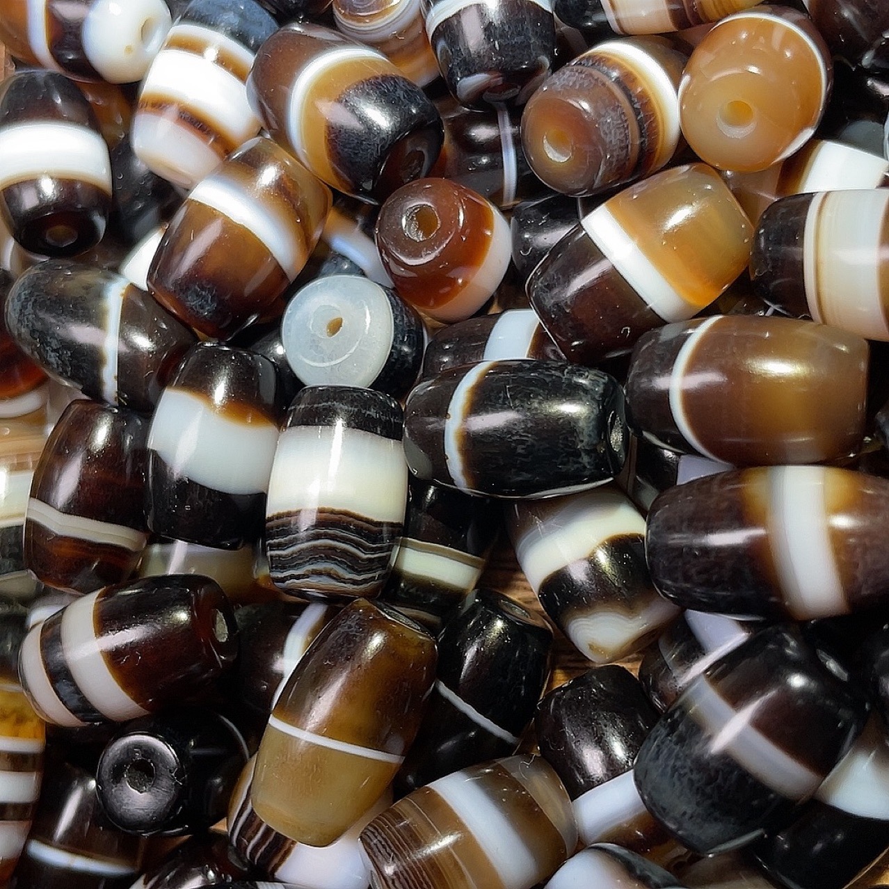 About 10-12X30-40MM Rice Beads Black White Striped Silk Stripe Agate Passepartout Beads