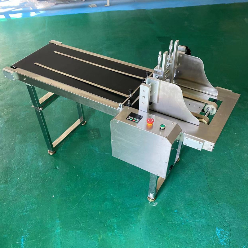 The expert chooses the full-automatic online inkjet printer conveyor belt paging machine to spray packaging date batch number printer