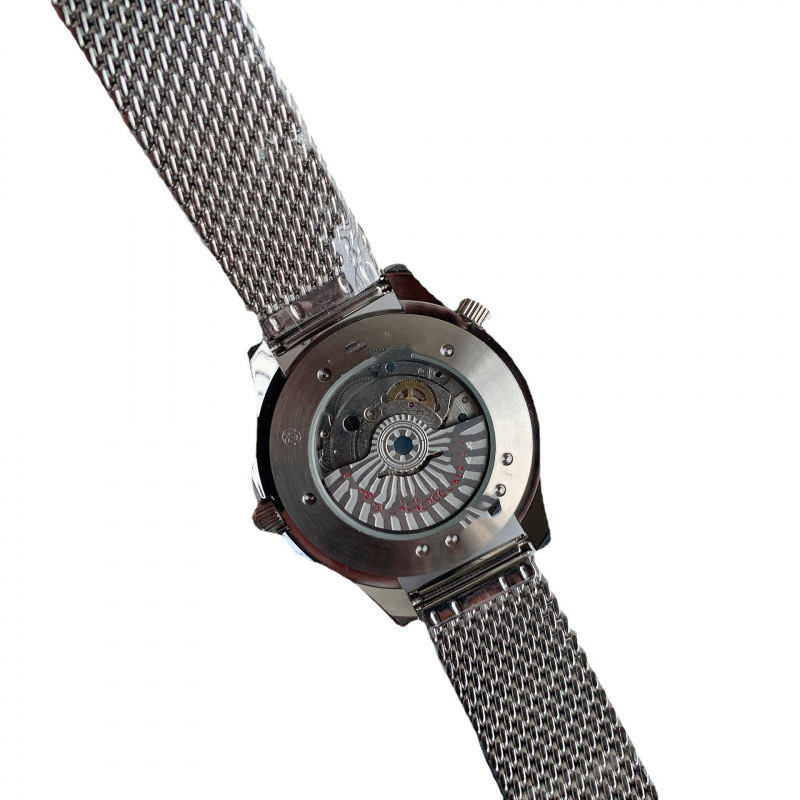 2021 Cross-border Foreign Trade European Sea Horse Series Diving Sports Men's Business Leisure Temperament Mesh Band Watch