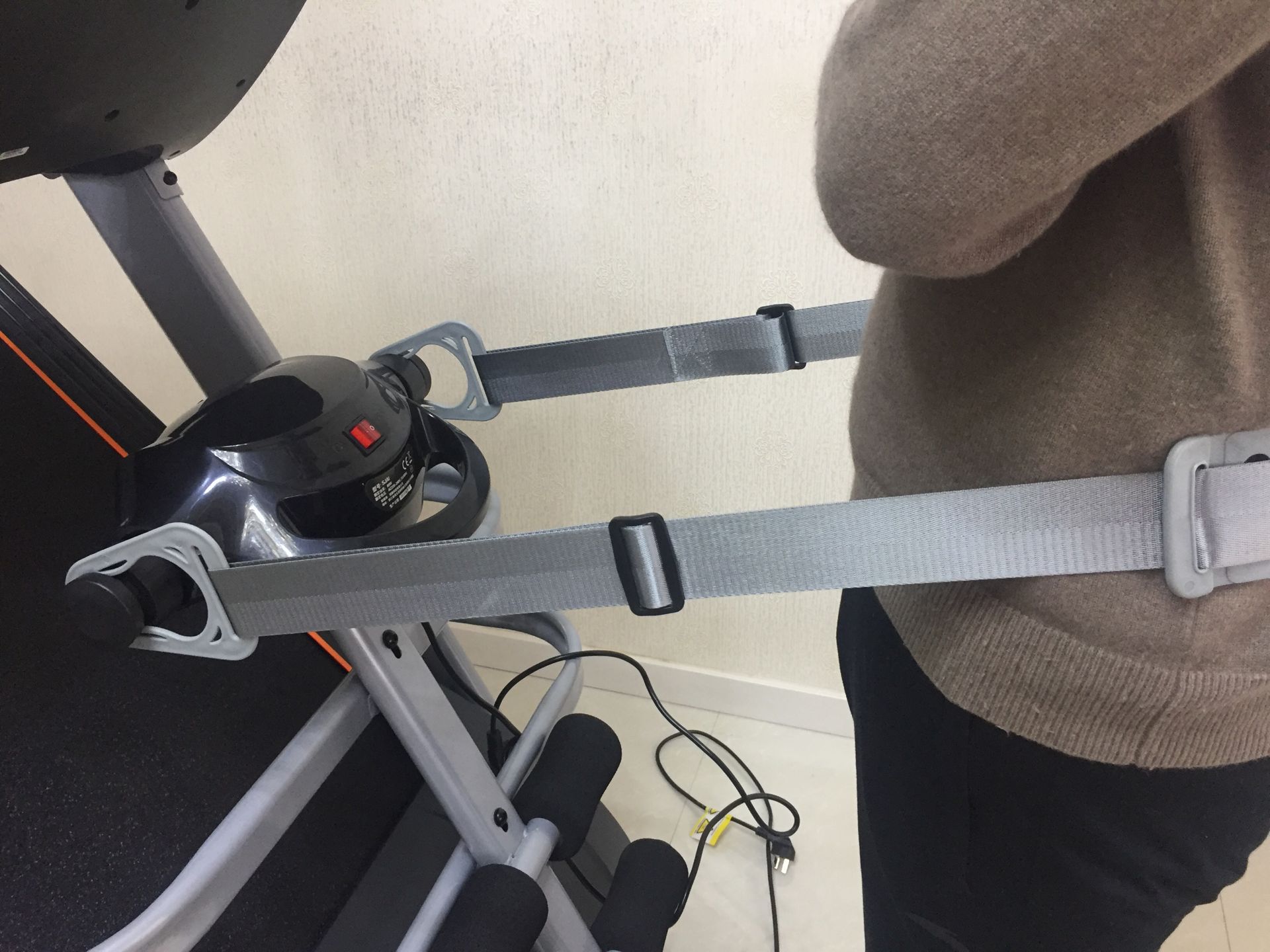 New treadmill large plastic buckle massage belt massage belt vibration belt waist machine vibration swing belt accessories