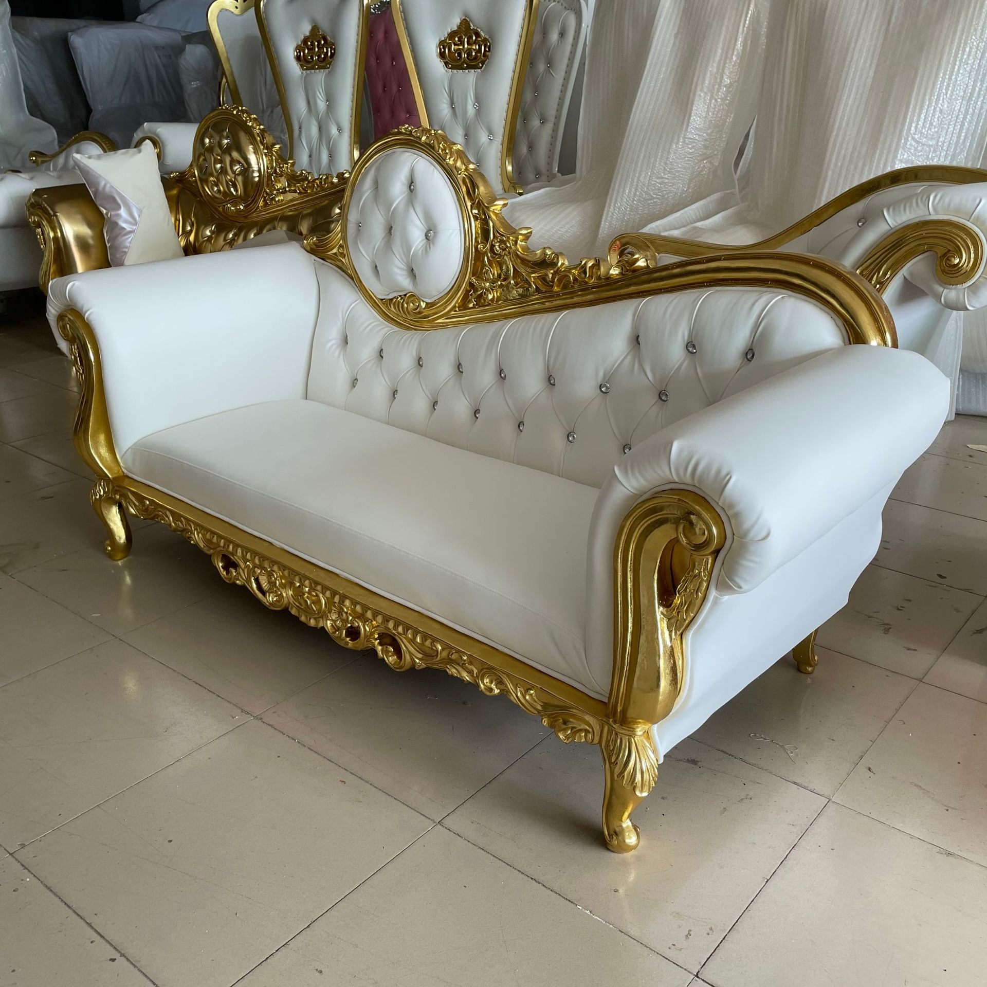 Factory wholesale European-style chaise lounge sofa wedding sofa hotel club lobby sofa