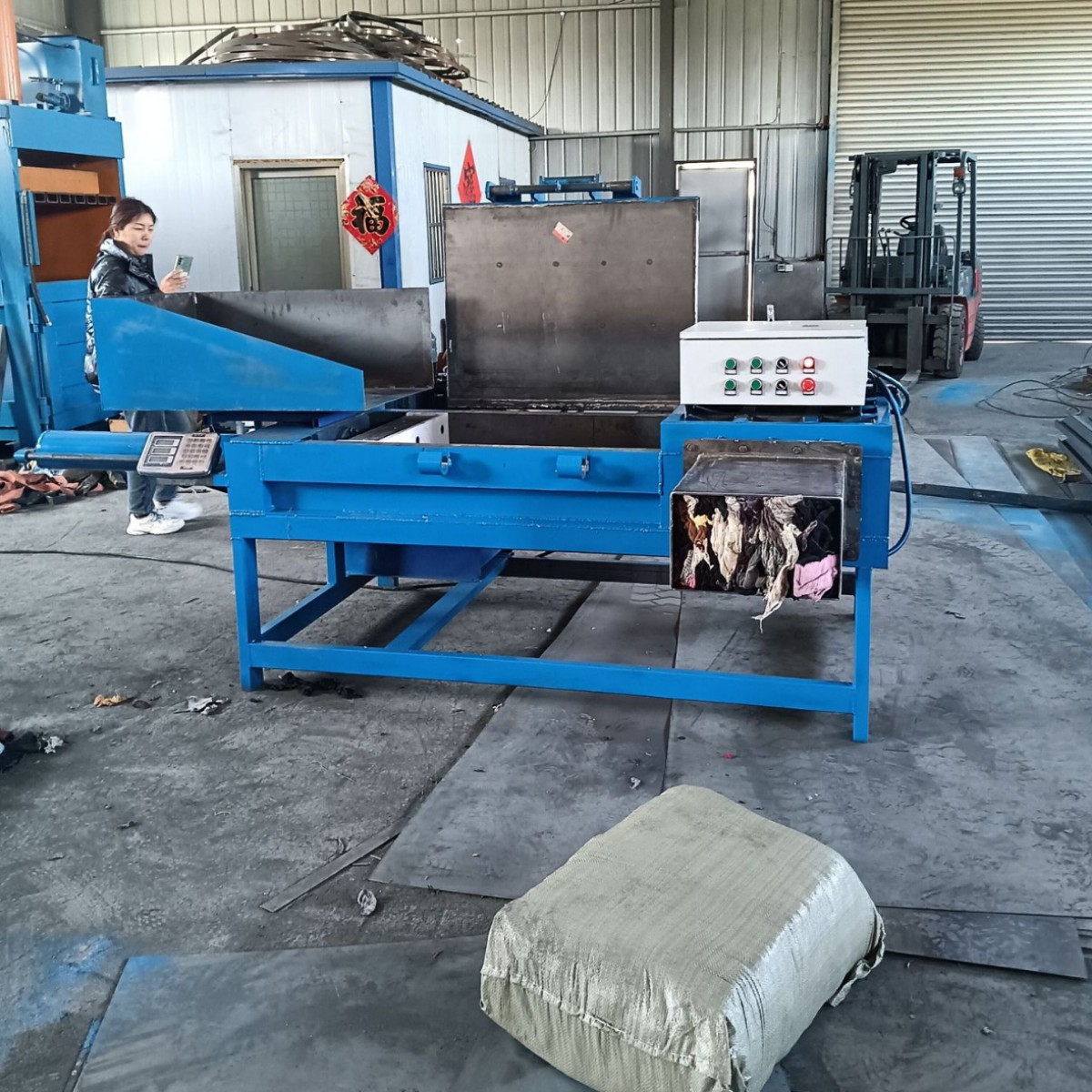 25kg Cloth Baling Machine for Old Clothes and Fabric Scraps Compression Bagging Machine 10kg Cloth Baling Machine
