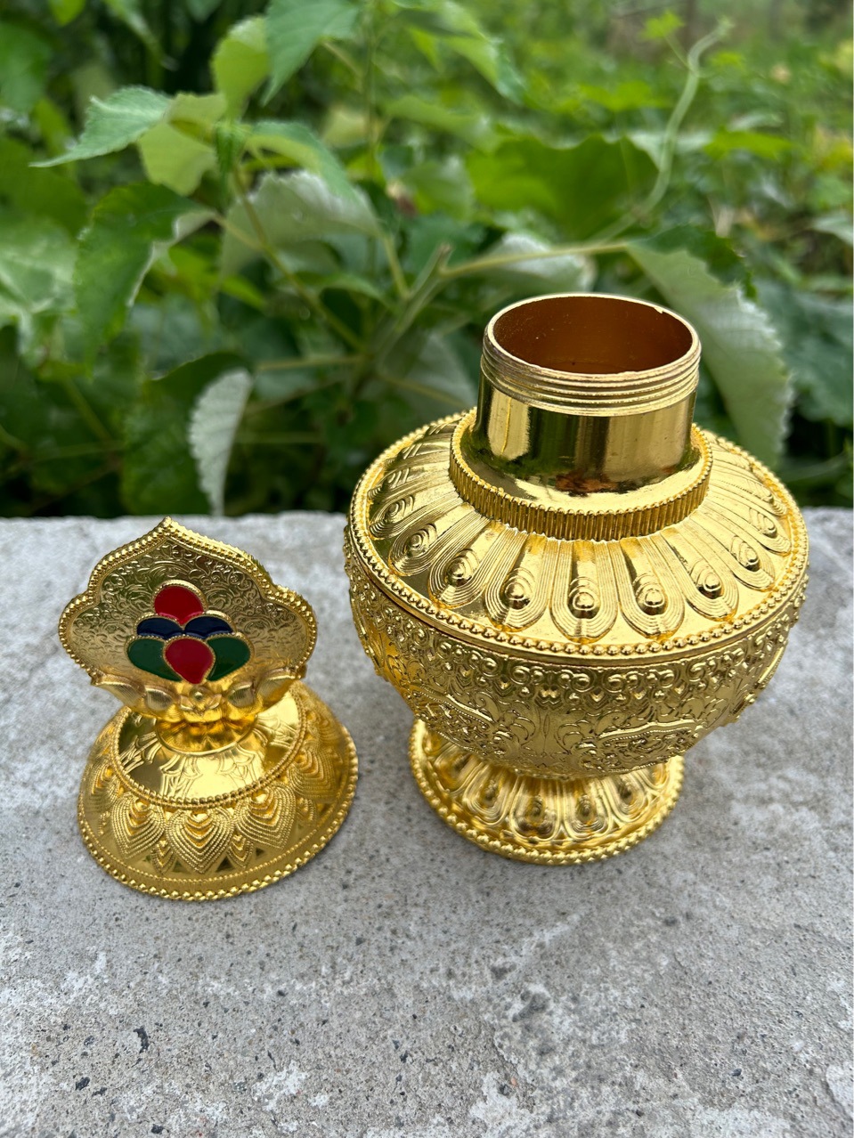 Xizang Tantra Eight Auspicious Auspicious Eight Treasures Manibao Dragon King Bottle Yellow God of Wealth Bottle Water Purifier Alloy