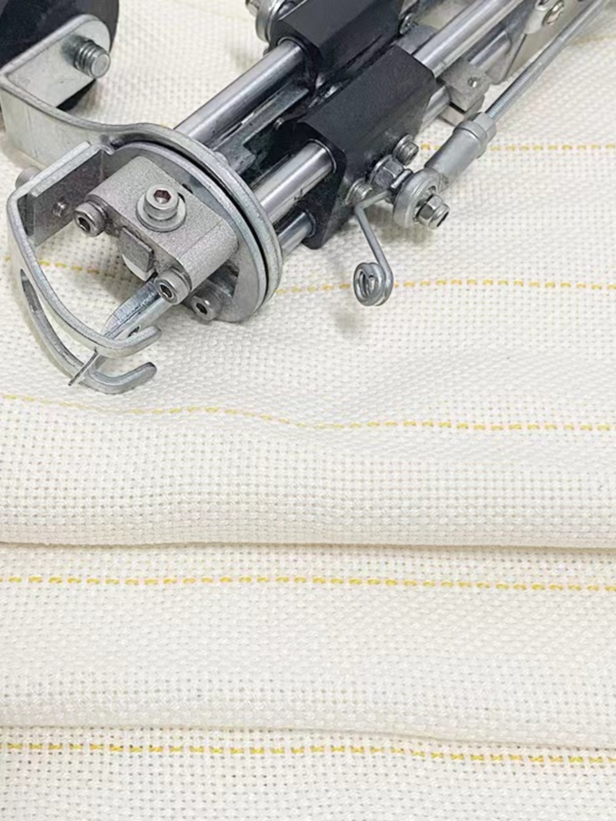 Tufting Fabric Available in Multiple Sizes, Suitable for Cutting, Punch Needle Embroidery, Double Weft and Warp, Yellow Thread Base Fabric, Polyester-Cotton Tufting Fabric