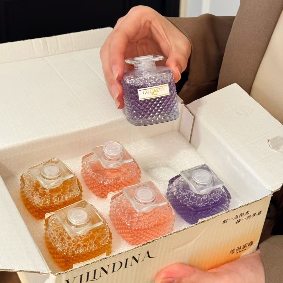 Weline Dana, безогневая ароматерапия, комбинация лаванды, персика, эбенового дерева, свежесть в комнате