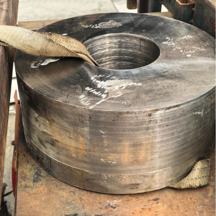 Фошань Руйтай специальные стали поставляет жаропрочные кованые цилиндры S31408, кованые кольца, кованые трубы и гарантирует химический состав