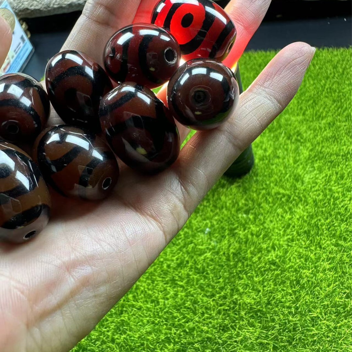Tianzhu Wholesale Natural West Asia Rub Silk Charm Red Three-eye Accessories Clavicle Loosening Beads Buddha Beads Bodhi Semi-finished Accessories