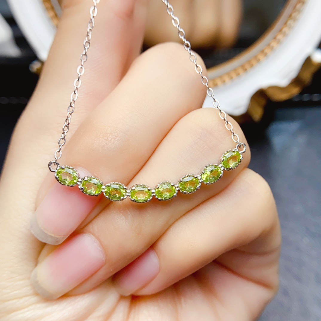 New natural olivine necklace S925 silver inlaid main stone 3*4mm Joker net red explosions women's jewelry wholesale
