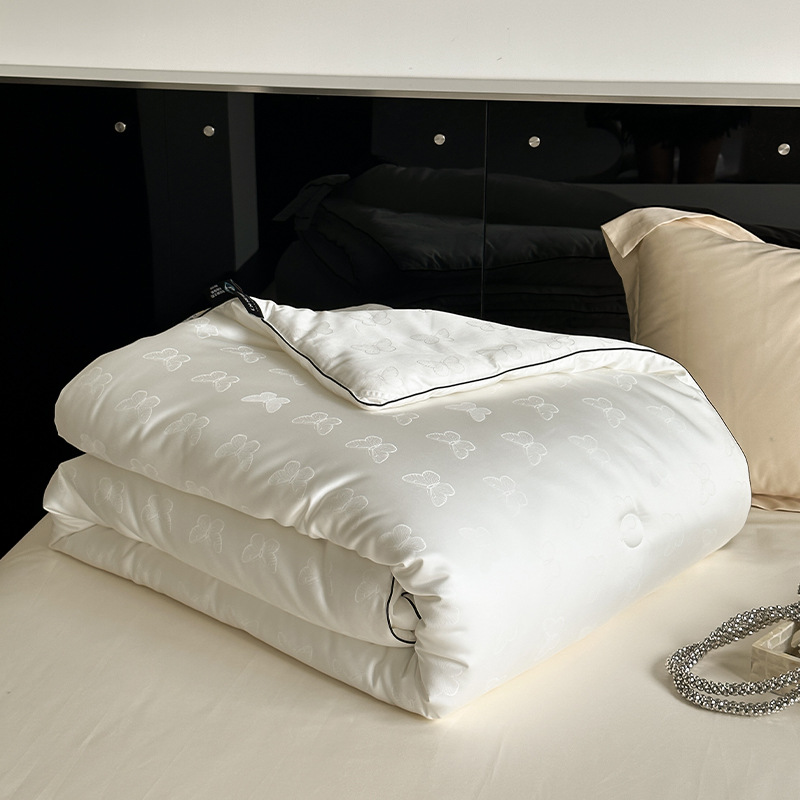 Antibacterial anti-mite anti-mildew pure cotton quilt core Spring and Autumn quilt winter warm heat storage thickened quilt core double bed supplies