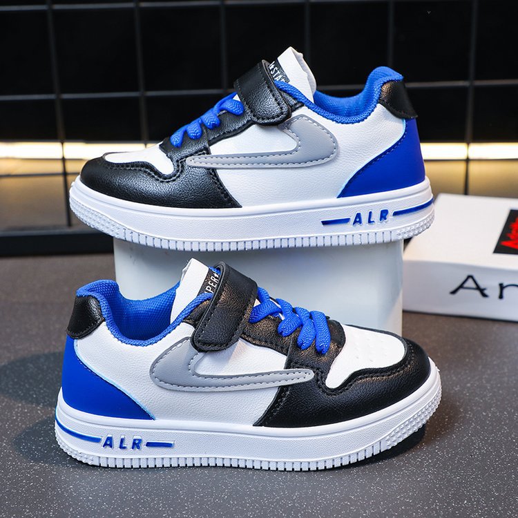 Кроссовки для мальчиков 2025 весна и осень новые средние и большие размеры детские спортивные туфли для девочек дышащие кроссовки с цветным сочетанием