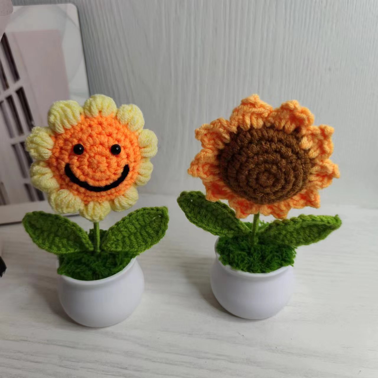 Sunflower Potted Hand-Knitted Wool Crochet Ornaments Rose Knitted Flowers Children's Teacher's Day Gifts Wholesale