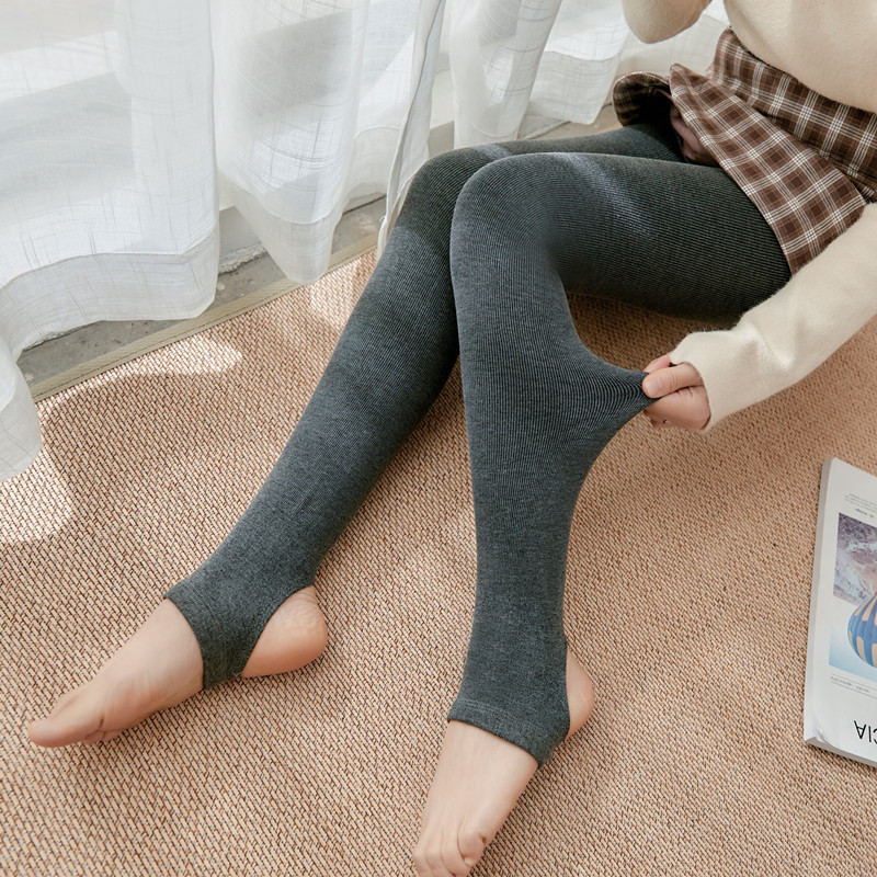 Autumn and Winter Velvet Thickeneded Threaded Cotton Vertical Stripesd Leggings for Outer Wear, Foot-Stepping Warm Pants for Women, One-Piece Pants with Feet