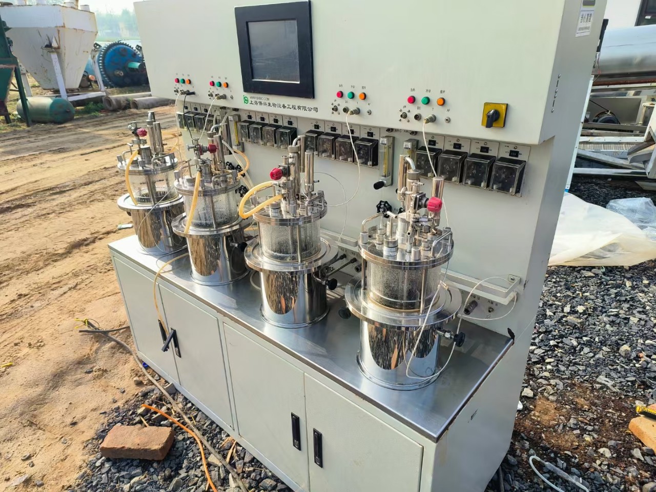 Shanghai Baoxing 5-Liter Four-Tank Fermentation Tank, Operating Normally, the Price Listed Does Not Match the Actual Product, Please Contact Us if Necessary