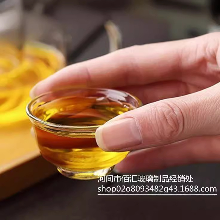High temperature resistant glass small tea cup kung fu tea bowl tea cup thickened Master Cup Magnolia Cup transparent glass tea cup