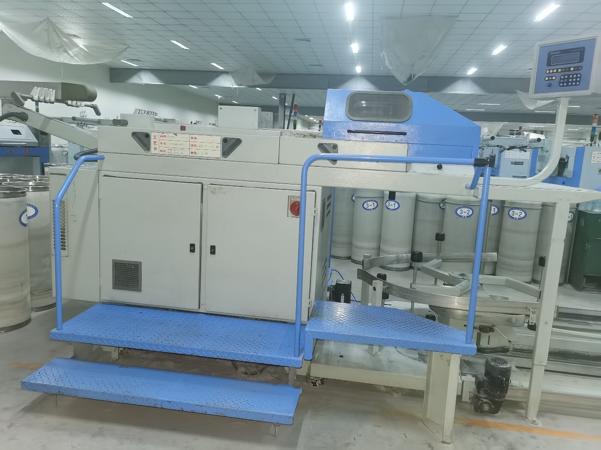 Manufacturers Sell Second-Hand Carding Machine Second-Hand Trussler 1000 Carding Machine 8 State-Owned Large Factory Maintenance First-Class