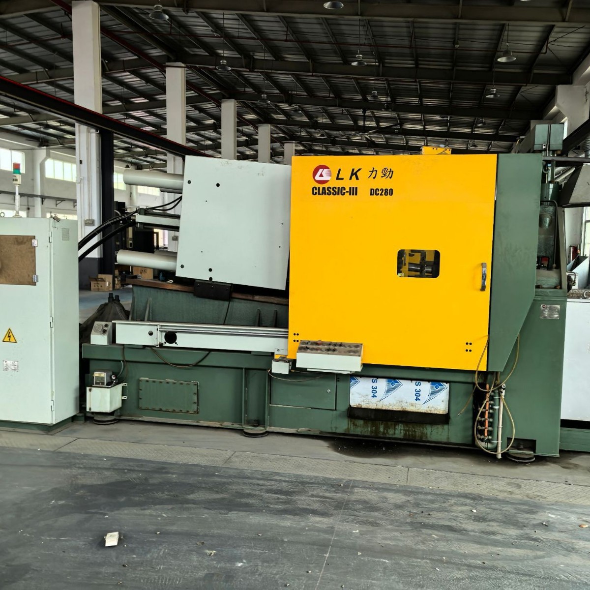 Discounted Transfer of Lijin Third Generation Machine 280t Ton Zinc Alloy Hot Chamber Die Casting Machine Second-Hand Machinery
