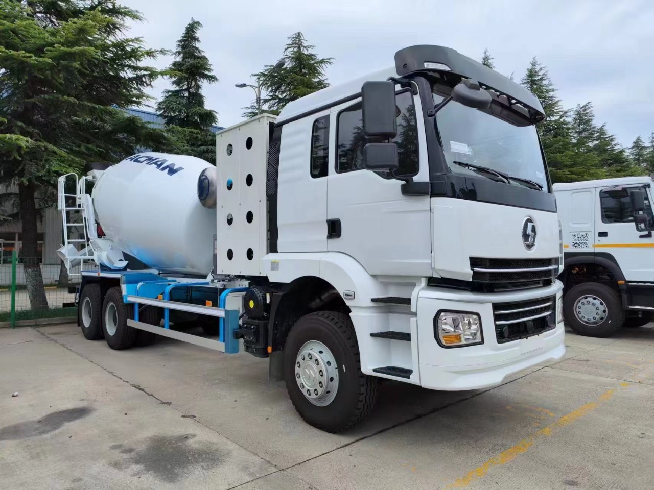 Sagmoto Shaanxi Automobile Commercial Vehicle Cng Natural Gas 10 Cubic Mixer Truck Exported to Central Asia Uzbekistan