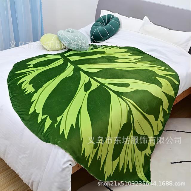 Super soft large leaf printing green leaf flannel blanket leaf-shaped blanket leaf cross-border hot selling leaf-shaped blanket