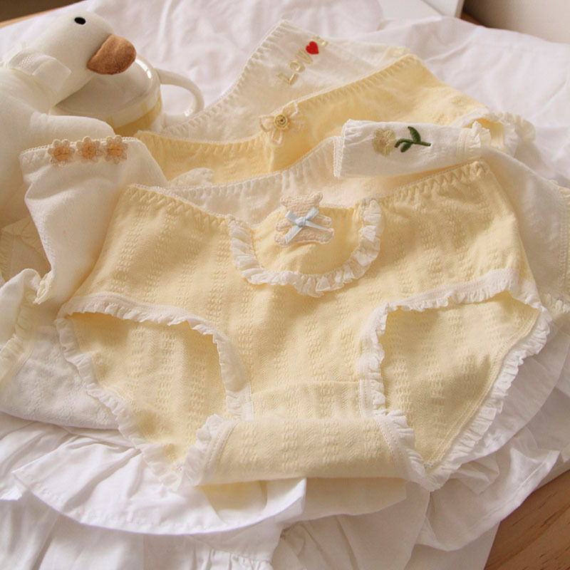 New milk yellow bear# underwear women's cotton antibacterial crotch low waist sweet cute breathable girl briefs A301