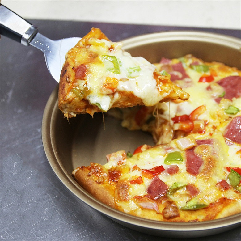 Stainless steel cake shovel triangle cheese shovel with tooth pizza shovel birthday cake knife baking utensils manufacturers wholesale