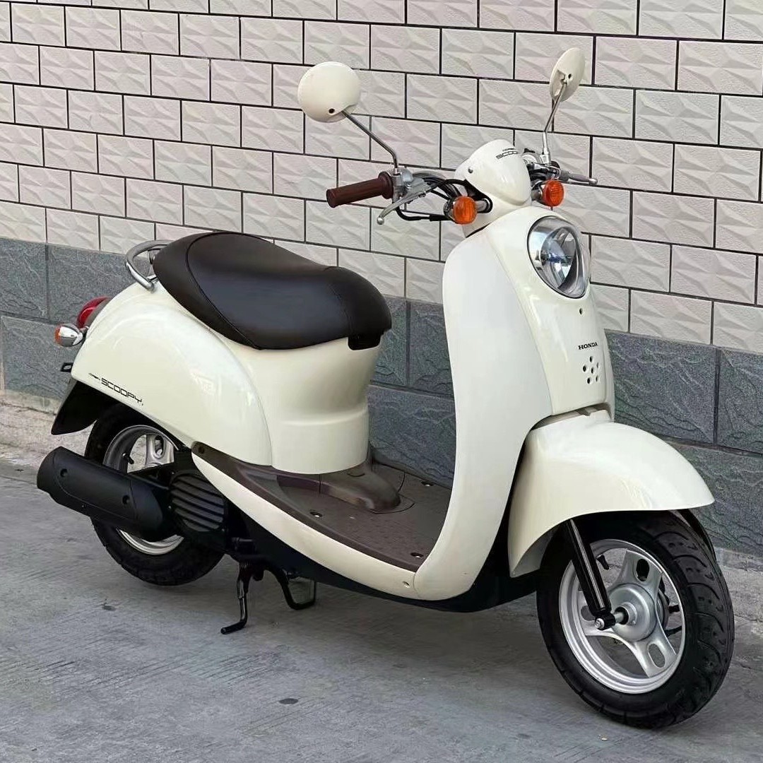 Подержанный малый объем Tian 50 импортированный черепаха скутер Dio четырехтактный водяной охладитель маленький свободный ретро Jog мотоцикл