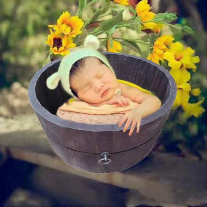 Cross-border newborn photography props basin baby Hundred Days baby auxiliary props children's photography creative bark barrel