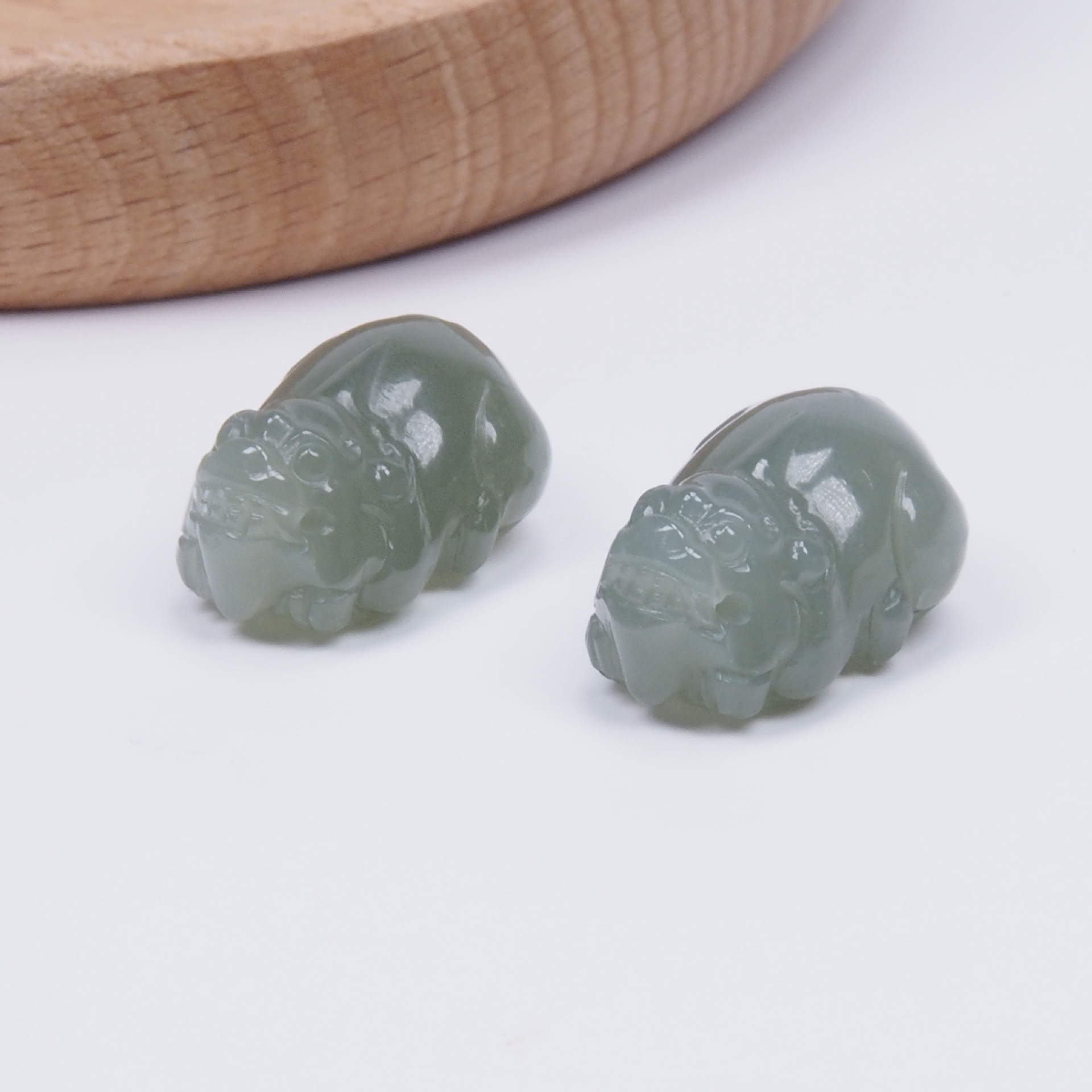 оптовая продажа натурального нефритового камня, кулон Пиксиу из материала Цинхай для мужчин и женщин