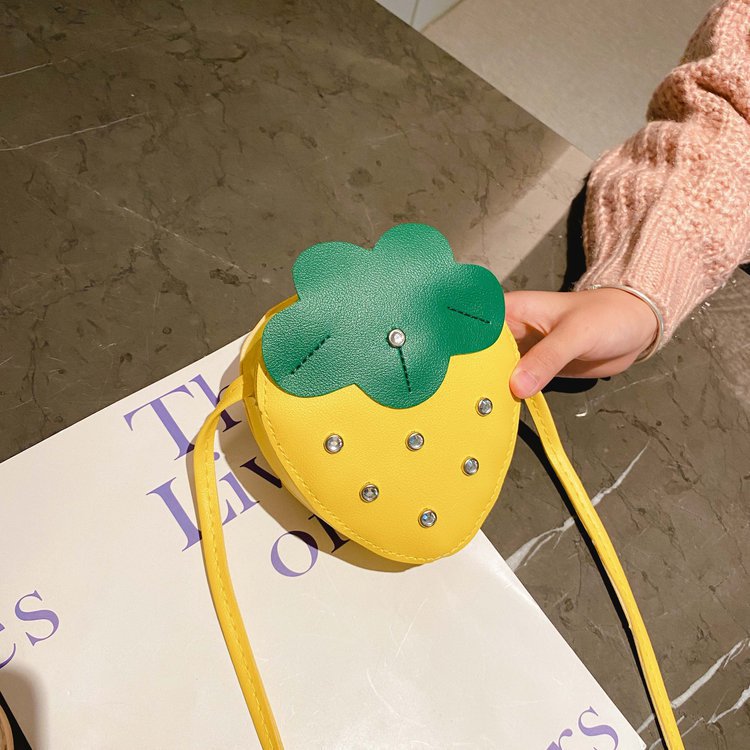 Children's bag shoulder messenger bag strawberry fashion small bag trendy cute little girl trendy matching coin purse travel small bag