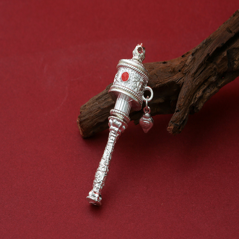 Source manufacturers Xizang alloy warring wheel pendant enamel color national wind luggage car hanging jewelry wholesale