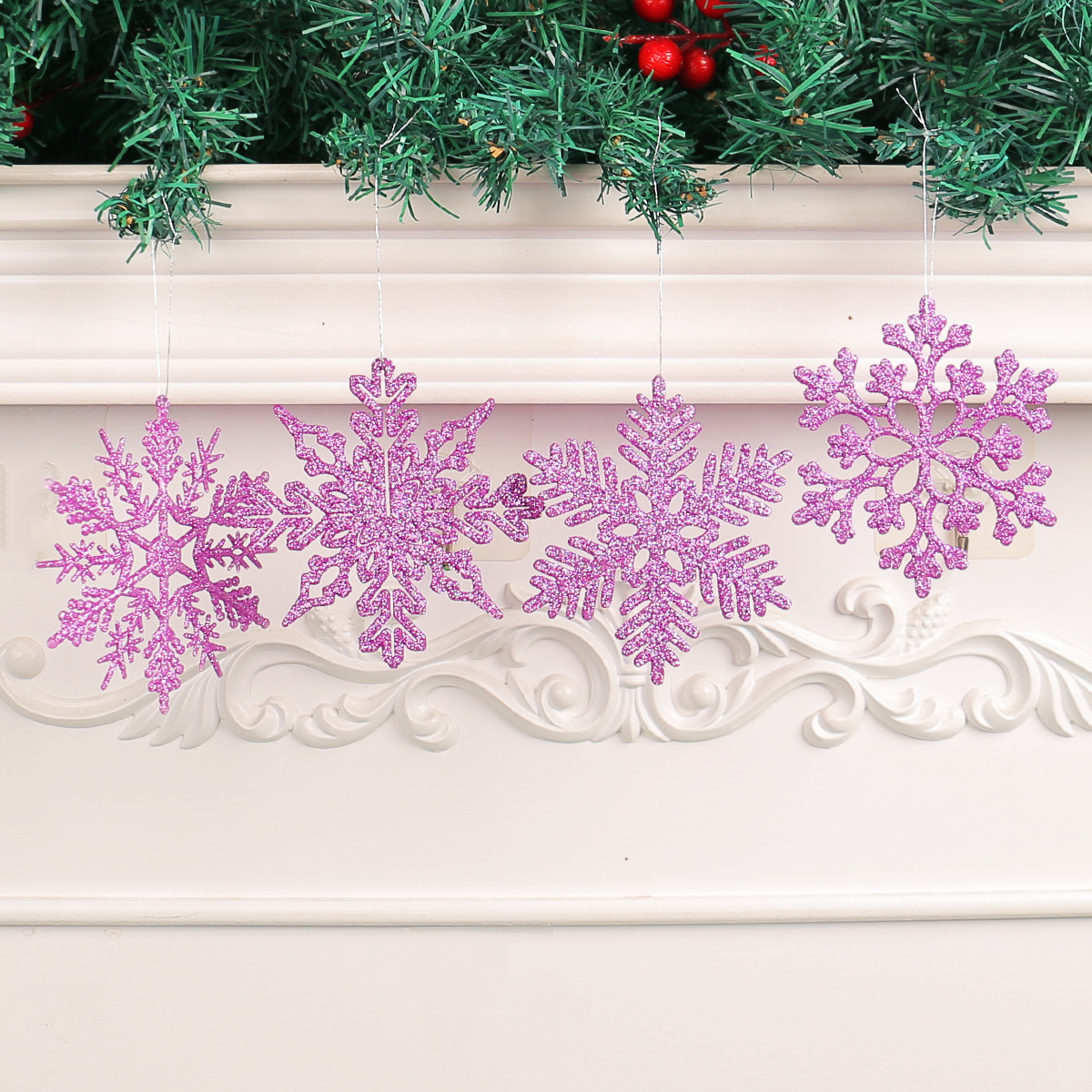 Christmas Decorations 10CM Snowflake Pieces Plastic Powder Snowflake Pieces Christmas Tree Decoration Hollow Snowflake Pendant