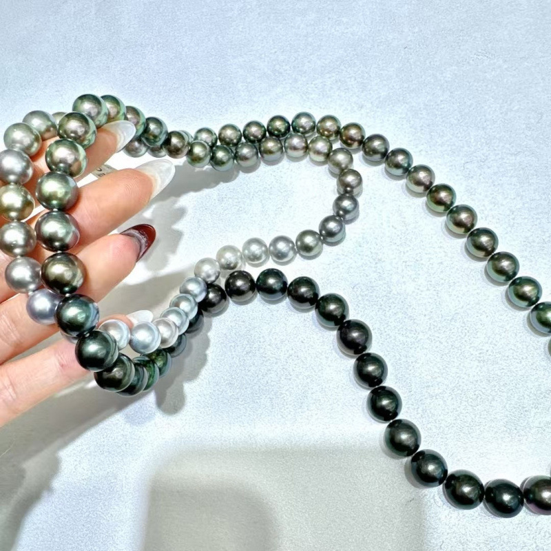 Таитянский градиент 8.3-11.4мм общая длина 87см платиновый серый-павлин зеленый шелковистый градиент